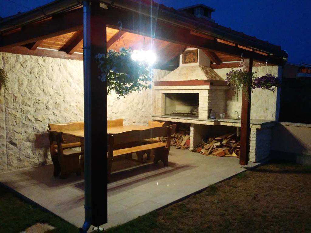 Apartments Cirjak Sveti Petar  Esterno foto